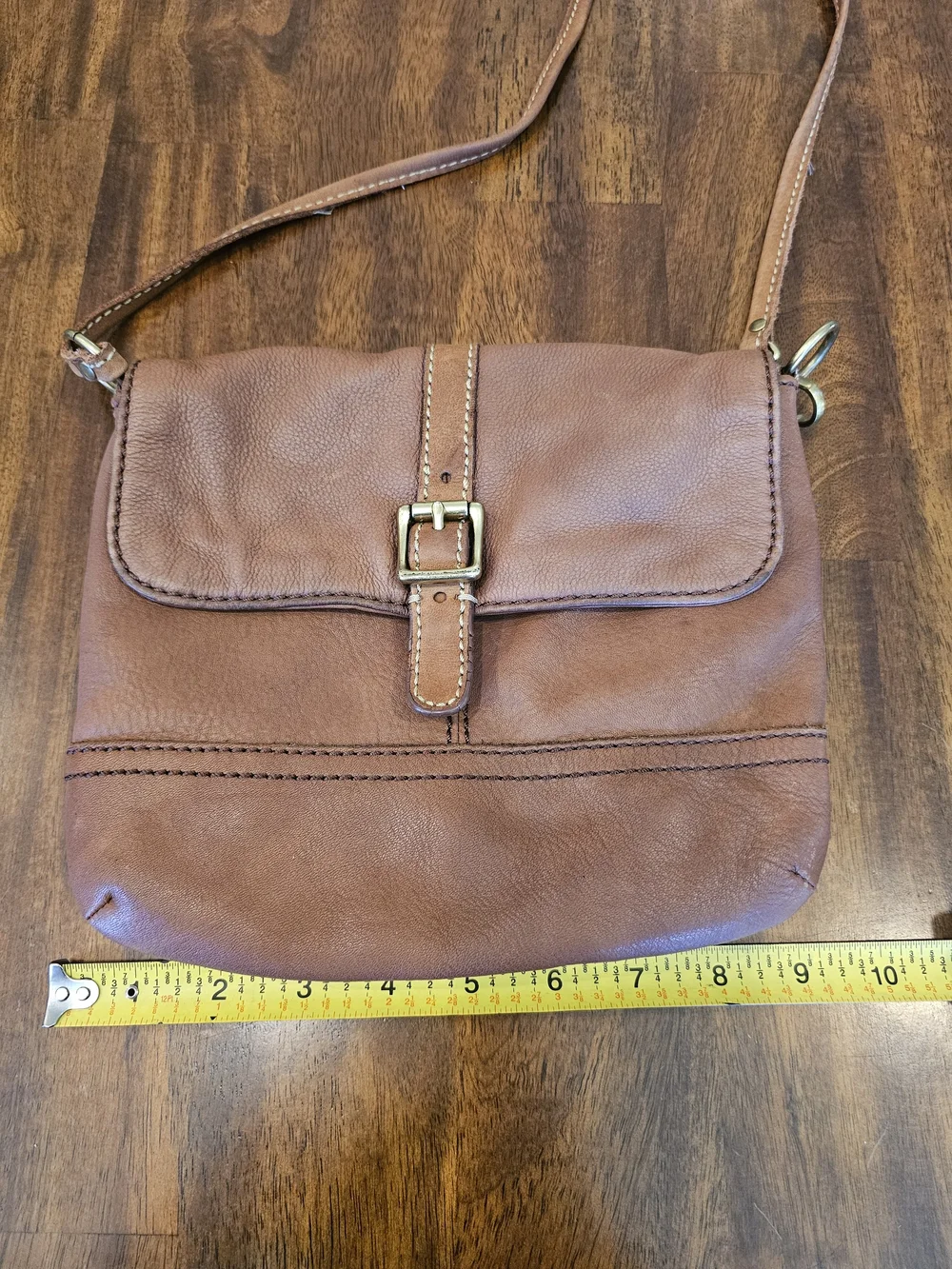 Vintage Fossil pebble leather flap crossbody bag Read Description